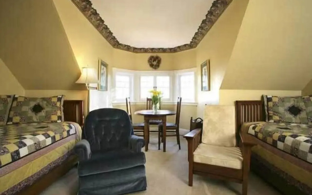The Elmwood Heritage Inn