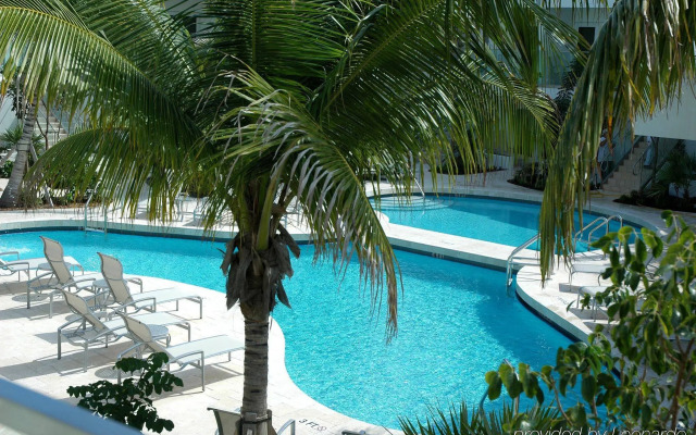 Santa Maria Suites