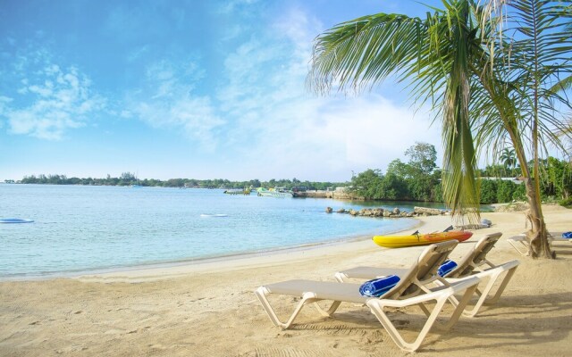 Luxe Beach Resort