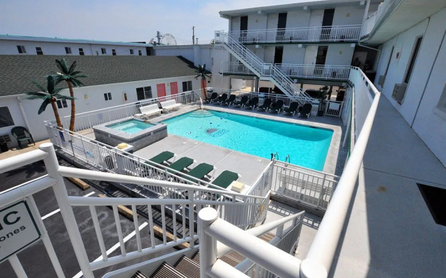 Riviera Resorts & Suites