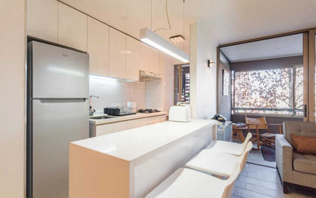 Vitacura Zen 2BR W/ Parking, Wifi, Gym & Mall