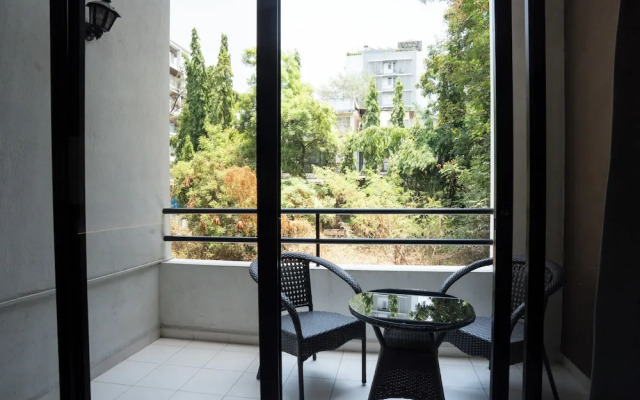 AR Suites Fontana Bay