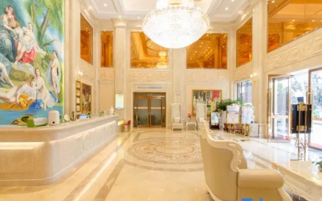Vienna Hotel (Dali Ancient City)