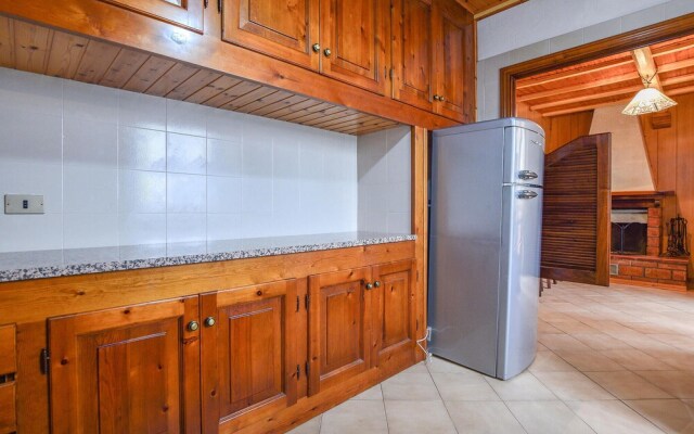 Stunning Apartment in Roccalbegna With 3 Bedrooms