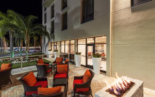 Delta Hotels by Marriott Orlando Lake Buena Vista