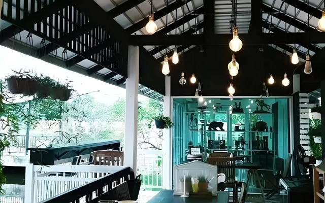 Baan Ton Mai Apartment