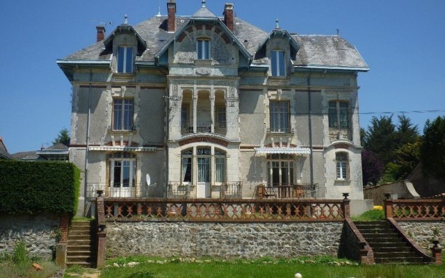 La Villa Bleue de Mauleon