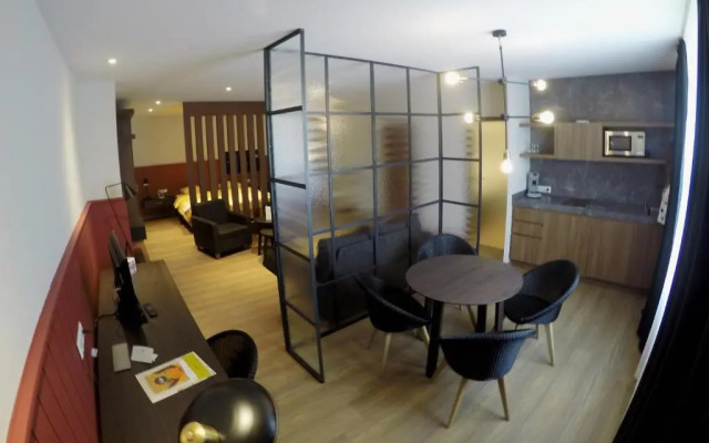 Logis Hotel Acacia