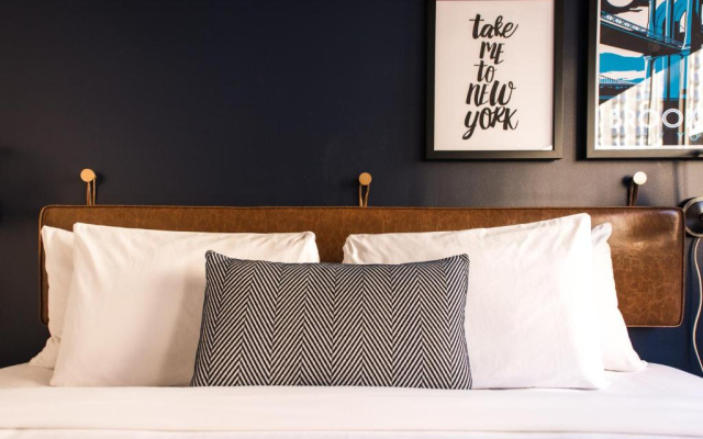 U Hotel Fifth Avenue