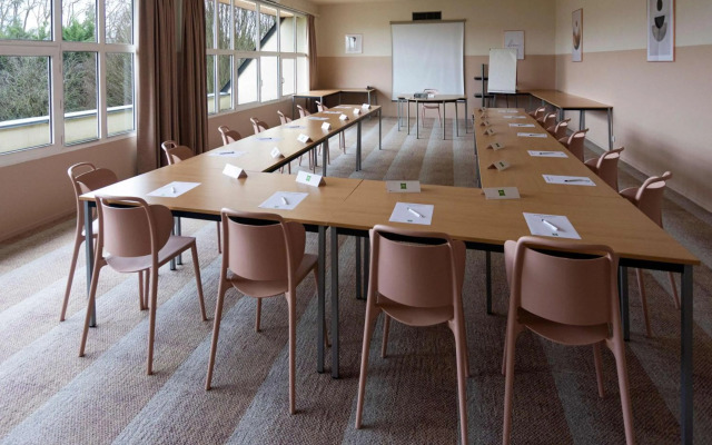 ibis Styles Chinon
