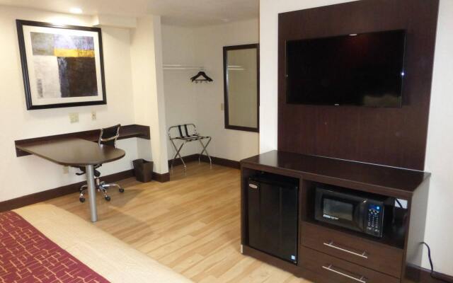 Red Roof Inn Hayward