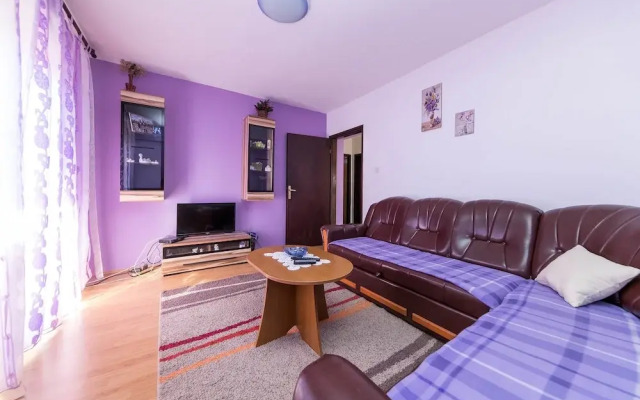 Apartment Eni