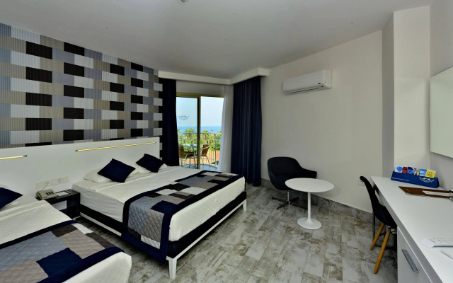 White City Beach - Adults Only
