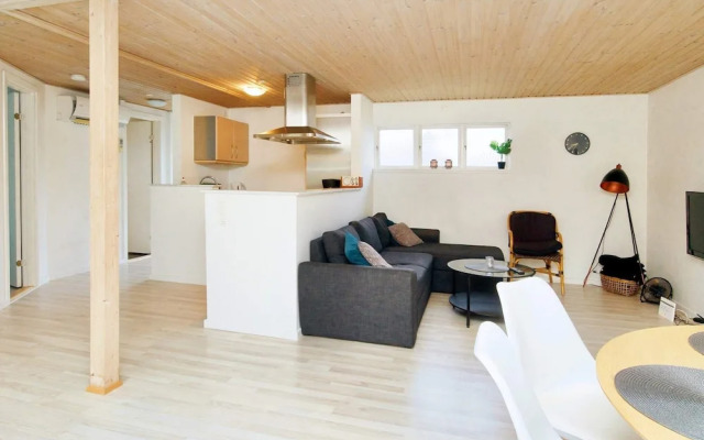 6 Person Holiday Home in Jaegerspris