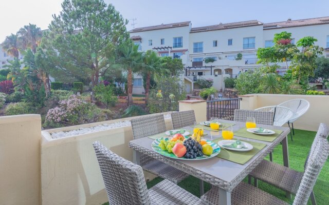 Apartment the Family Golf Getaway