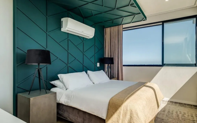 Cape Town Penthouse w Lovely Views Quendon Penthouse