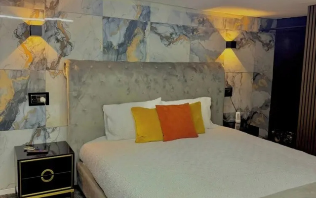 1-bed Apartment - Sleeps 2, Wifi & Central