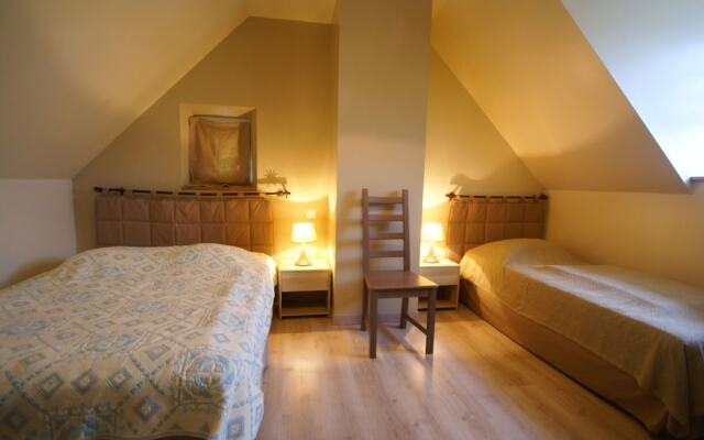 Alluring Holiday Home in L'armor-pleubian With Terrace