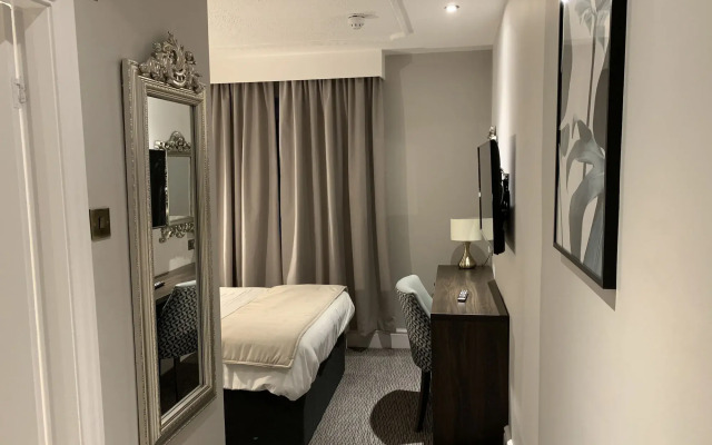 Trafford Hall Manchester, Trademark Collection by Wyndham