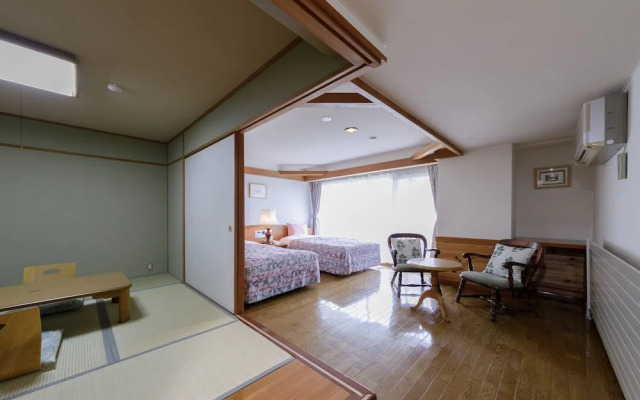 Hotel White Inn Kitashiga