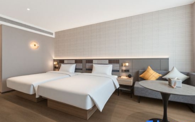 Home Selection Hotel (Urumqi Xintianrun Tianshan International Airport Branch) — 3-star hotel in Urumqi