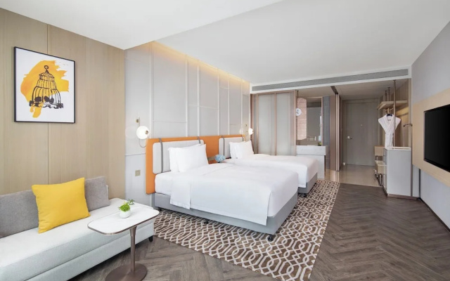 voco Chongqing Chaotianmen by IHG