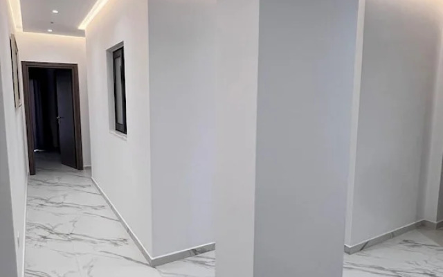 Lezet Hotel