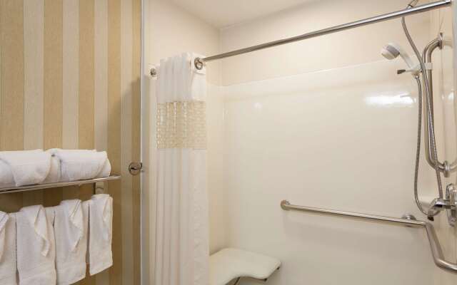 Hampton Inn & Suites Addison