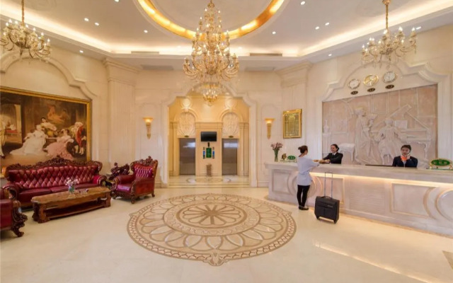 Vienna Hotel Guangdong Dongguan Tangxia South High-Speed Railway Station