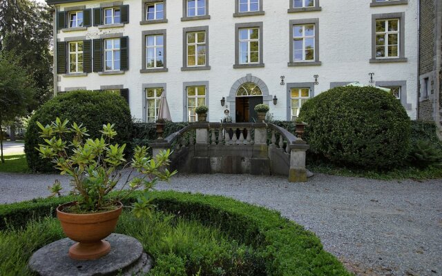 Apartment in the Beautiful Castle "Chã¢Teau de Dieupart"