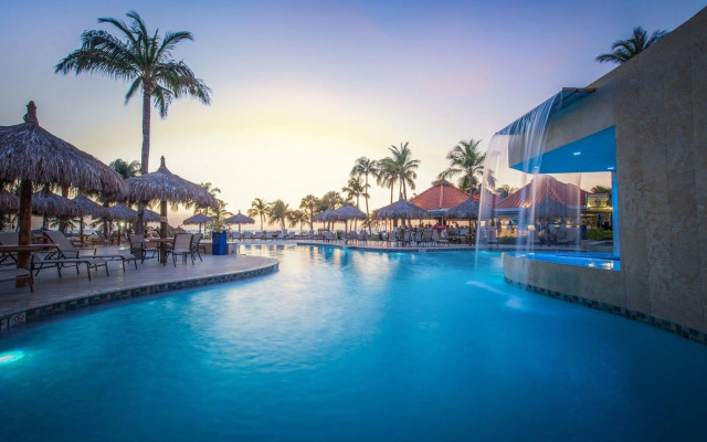 Playa Linda Beach Resort