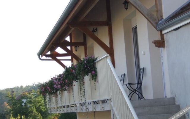 Chambre D'hotes Champagne Laval Louis