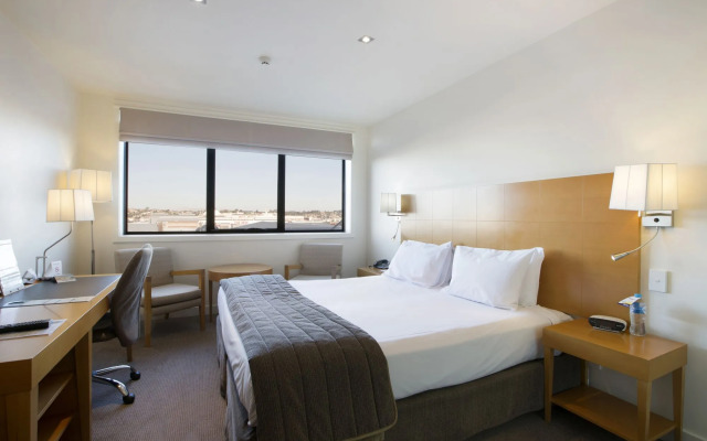 Nightelier Devonport Gateway Hotel