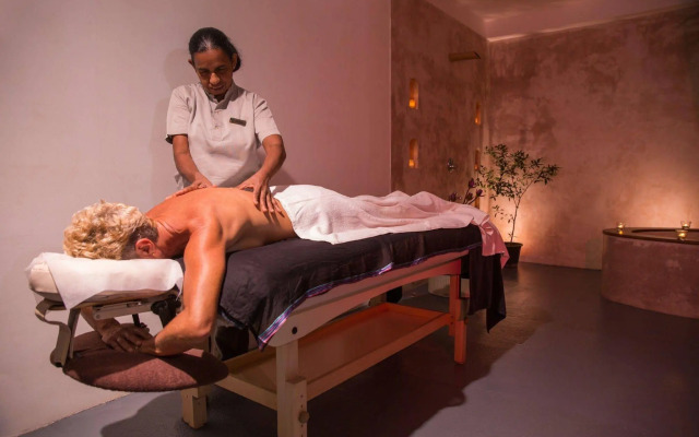 Sri Sharavi Beach Villas & Spa