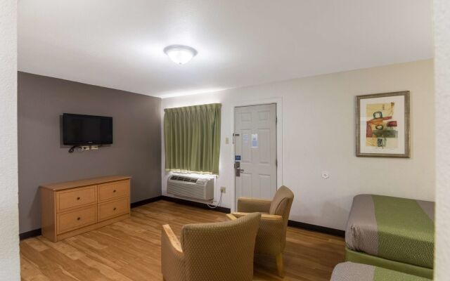 Studio 6-Lubbock, TX - Medical Center