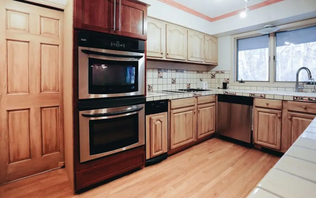Smuggler Mine 6BR Home