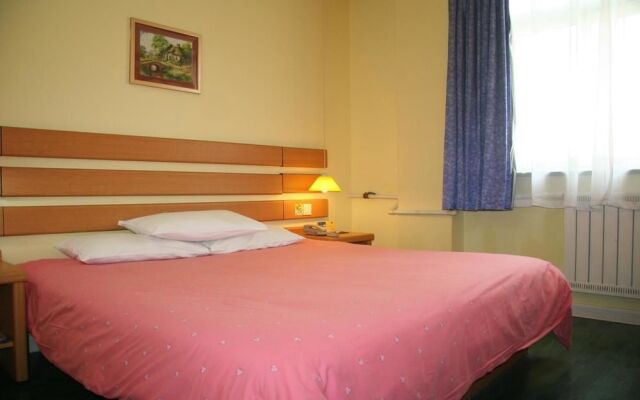 Home Inn Plus Qingdao University Yinchuan West Road Broadcasting Building