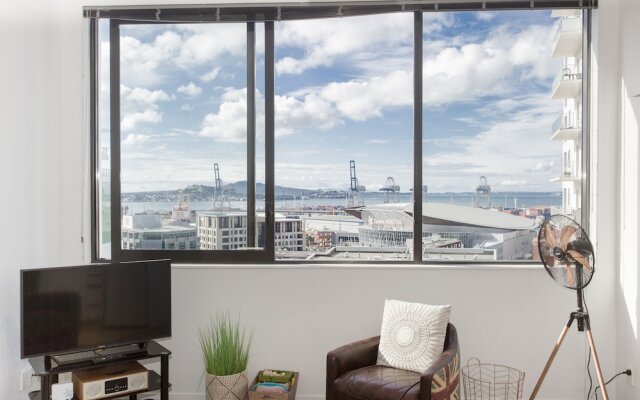 TOWNY - Penthouse with Carpark - 2 Bedrooms