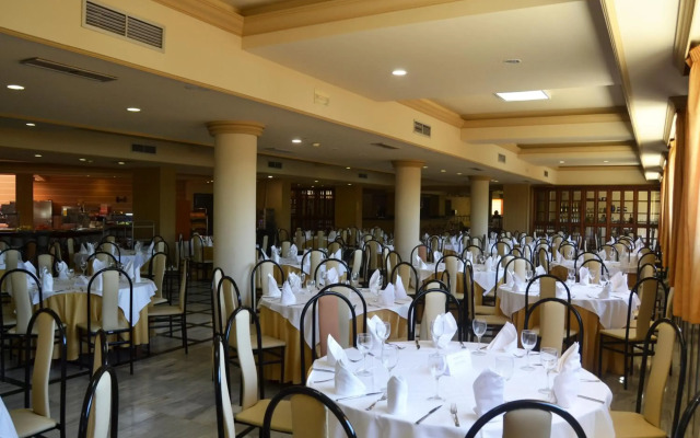 Hotel Reyes Ziríes