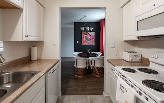 WanderJaunt Henley 1BR Scottsdale