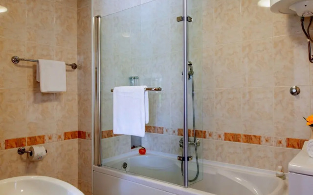 Villa in Sumartin Near Beach & Private Pool
