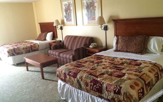 Plaza Hotel & Suites