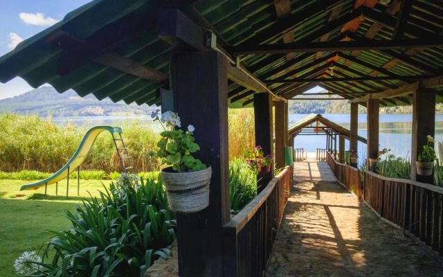 Zirahuen Forest And Resort