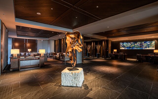 One Suite THE GRAND