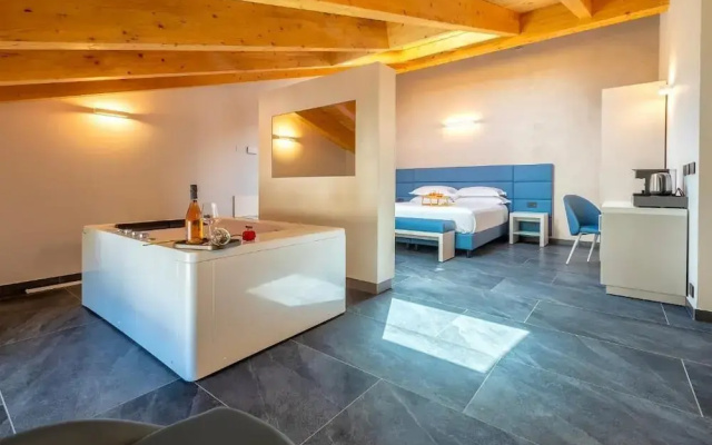 Mesbeglia Luxury Rooms