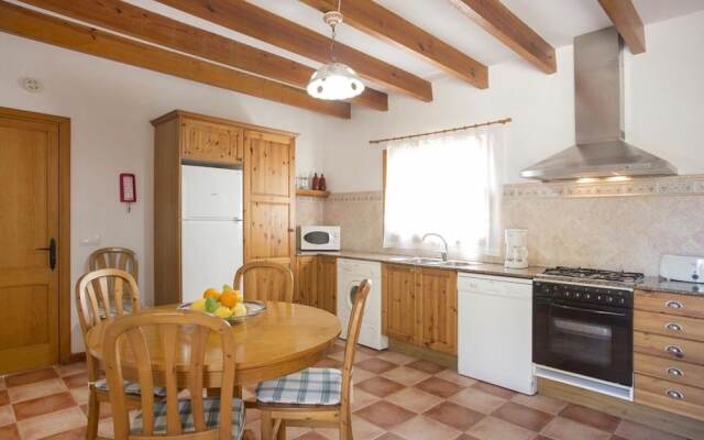 Villa - 3 Bedrooms with Pool and WiFi - 103240