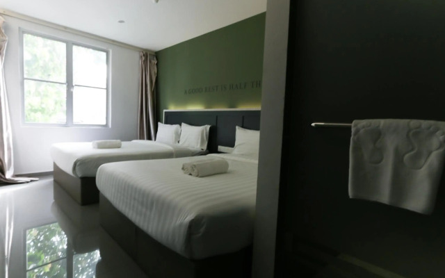 Hotel 99 - Kota Kemuning