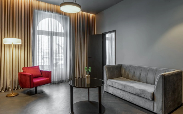 The Marmorosch Bucharest, Autograph Collection