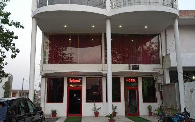 Hotel Varun and Restaurant By WB Hotels