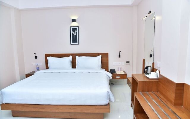 Navaratna Inn A Luxury Hotel